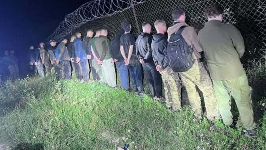 Пограничники Чопского отряда задержали 19 нарушителей на границе со Словакией