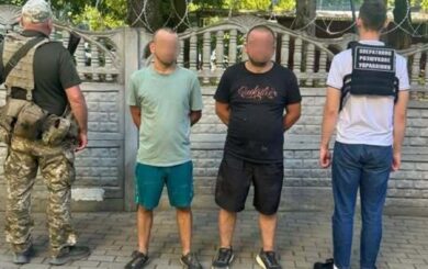 Прикордонники Закарпаття впіймали ухилянтів на електросамокатах біля кордону зі Словаччиною