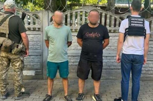 Пограничники Закарпатья поймали уклонистов на электросамокатах у границы со Словакией