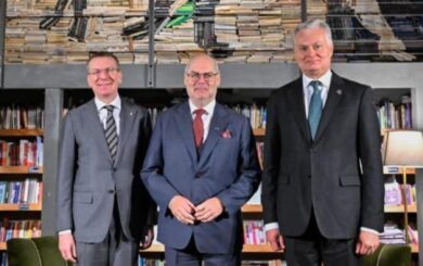 ЄС повинен почати переговори з Україною про вступ до блоку – президенти країн Балтії