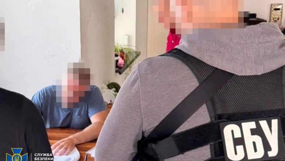 Чиновник НАБУ и его отец занимались бизнесом с рф — СБУ обнародовала переписку и аудио