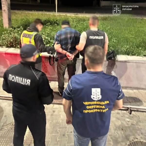 Правоохоронці затримали організатора незаконного заробітку
