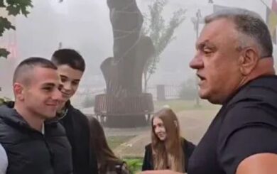 Директор лицея из Ивано-Франковской области пошутил и разрешил шорты на уроках