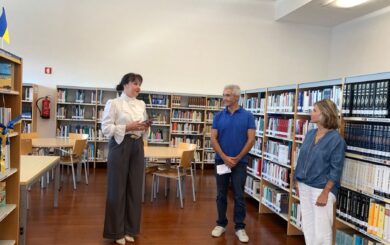 Валонгу открыли »Украинскую книжную полочку» к 160-летию Коцюбинского