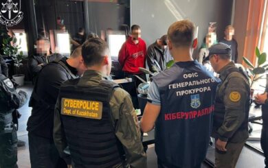 В Україні викрили шахрайський call-центр, який ошукав тисячі іноземців