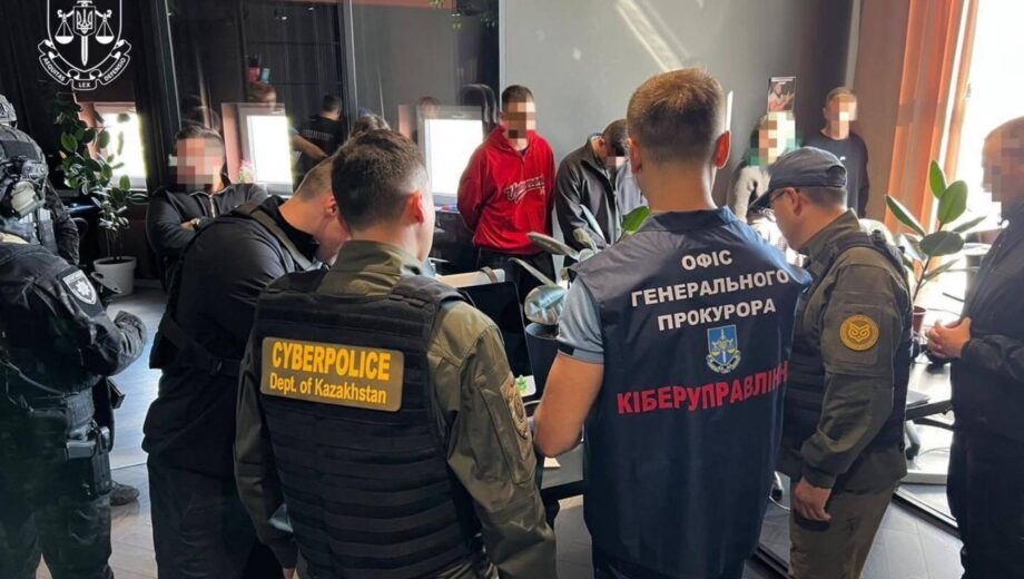 В Украине разоблачили мошеннический call-центр, который обманул тысячи иностранцев