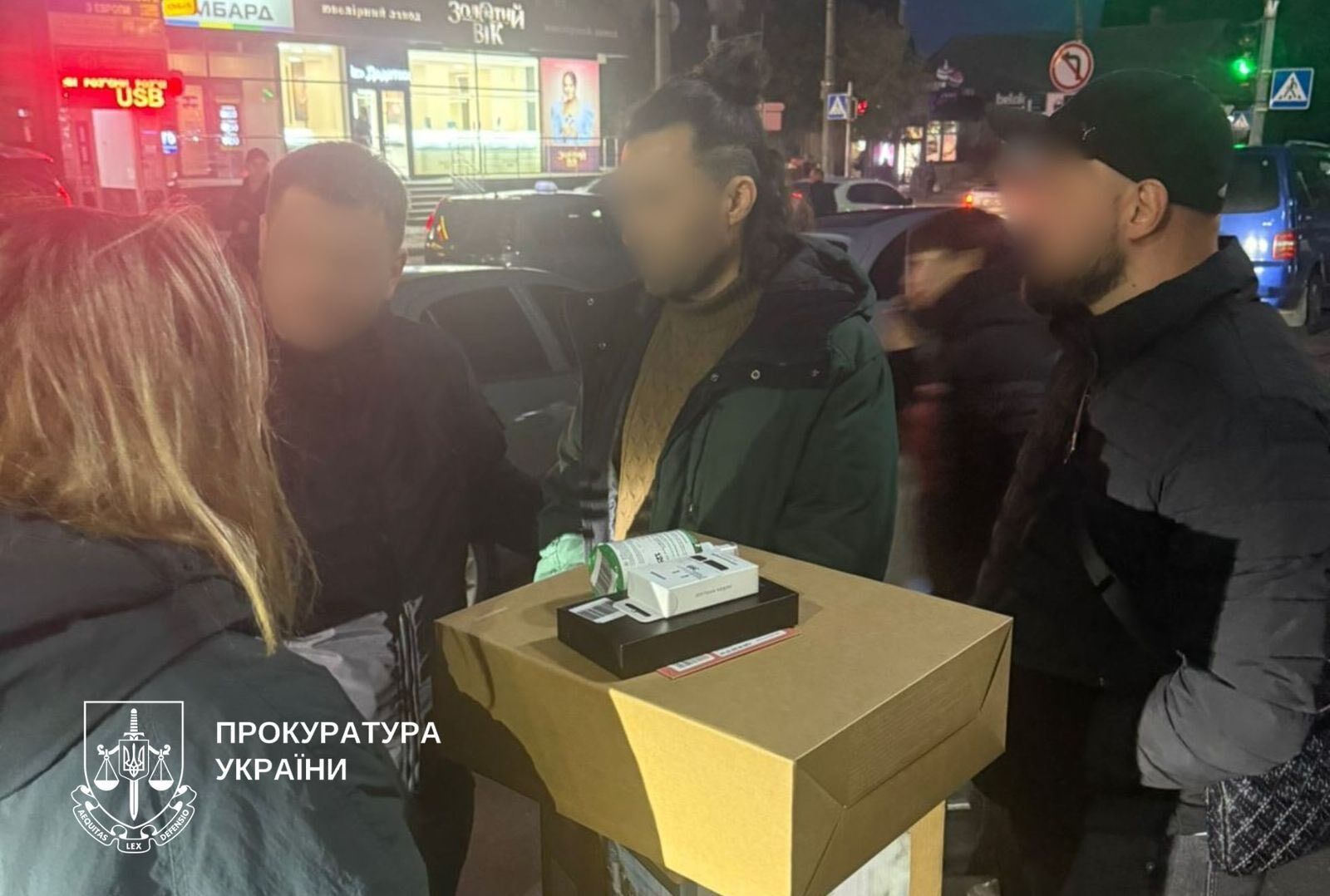 Киеве задержали водителя Mercedes, жестоко избившего велосипедиста, по новому подозрению