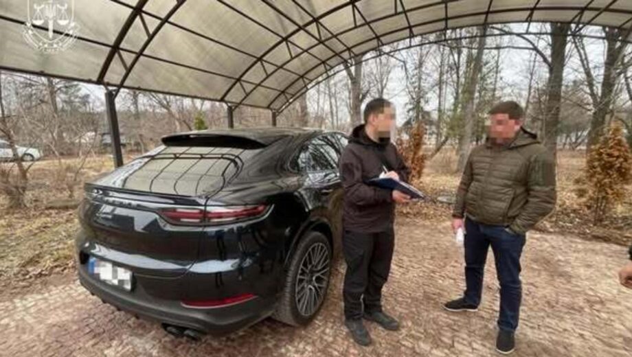 Декларації не сходяться: ексчиновник ”Лісів України” отримав 13 млн грн необґрунтованих активів