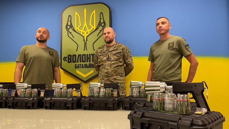 БФ ”Батальйон Волонтер” передав піхотні сіткомети спецпідрозділу ”Омега”