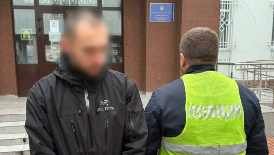 Поліція знайшла нападника, що погрожував вуличному музиканту у Дарницькому районі