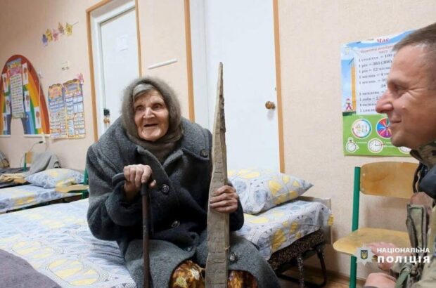 Не стало бабусі, яка самотужки вийшла з-під окупації, подолавши 10 км під обстрілами