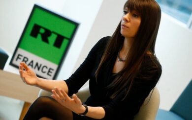 В Париже украинские активисты сорвали презентацию книги российской экскеровщицы RT