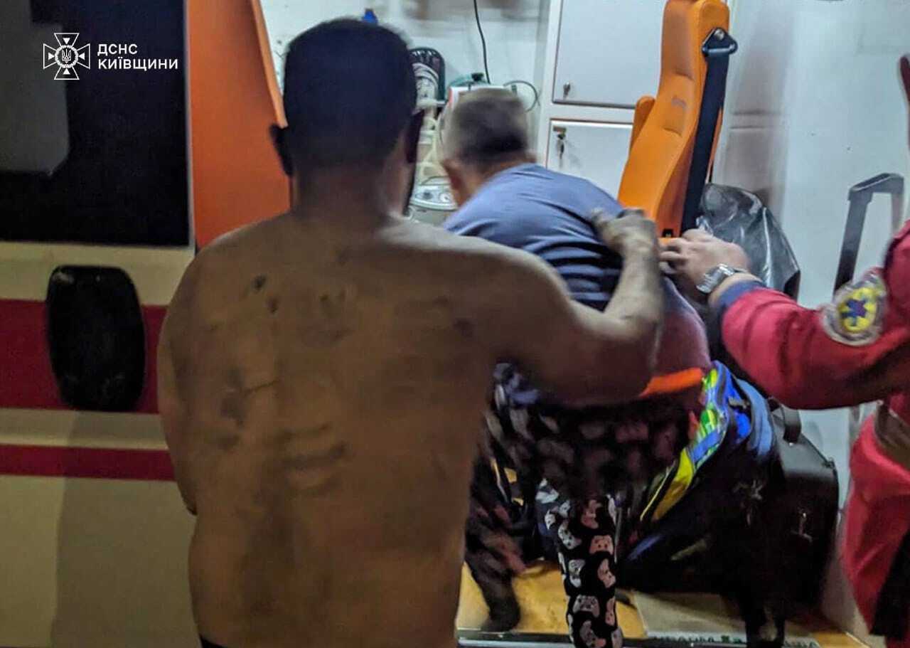 В Киевской области взорвалось зарядное устройство: пострадала семья с двумя детьми