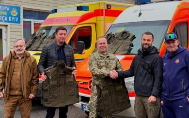 Три нові ”швидкі” для фронту: волонтери посилили медицину прикордонників (фото)