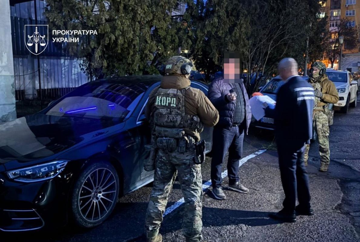 В Ужгороде арестовали имущество депутата, подозреваемого в недекларировании 13,8 млн грн