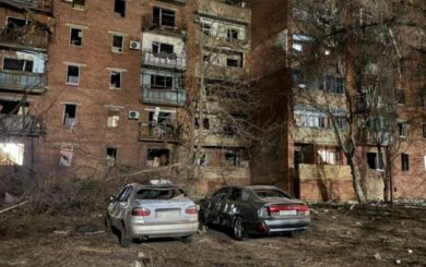 Российская авиабомба »ФАБ-250» попала в жилые дома Славянска — шесть раненых