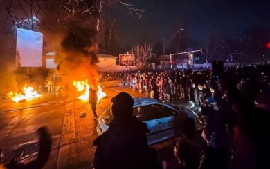 Протесты в Иране продолжаются: более 540 погибших, интернет почти полностью отключен