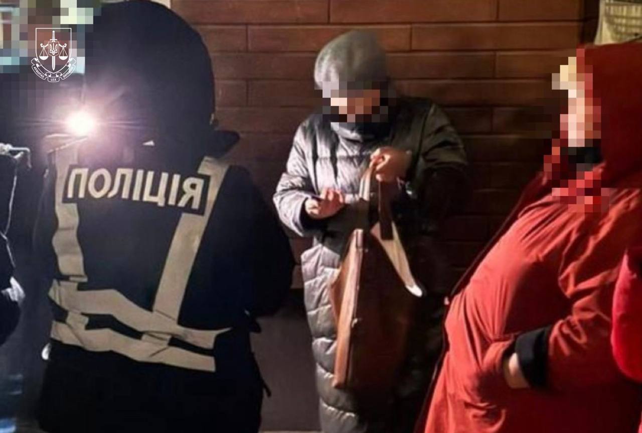 Чиновницу Центральной МСЭК задержали на взятке за содействие в присвоении инвалидности