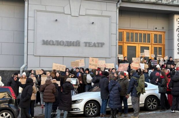 У столиці мітингують проти Білоуса: що відомо про скандал
