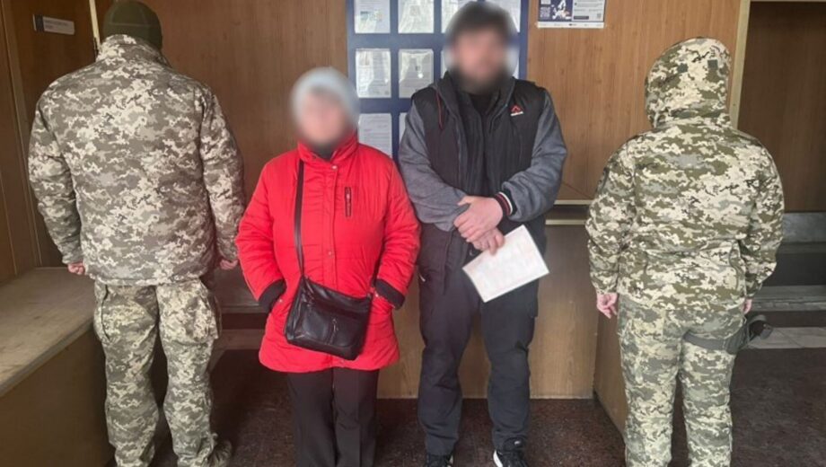 Фиктивный брак ради выезда: на границе разоблачили »супруги» с разницей в 36 лет