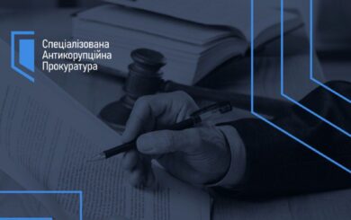 Адвокат разом з клієнтом хотів підкупити суддю: у скільки оцінили замовне рішення Феміди