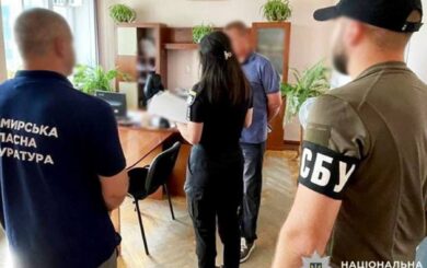 На обустройстве могил военных в Звягеле украли 400 тысяч, — Нацполиция