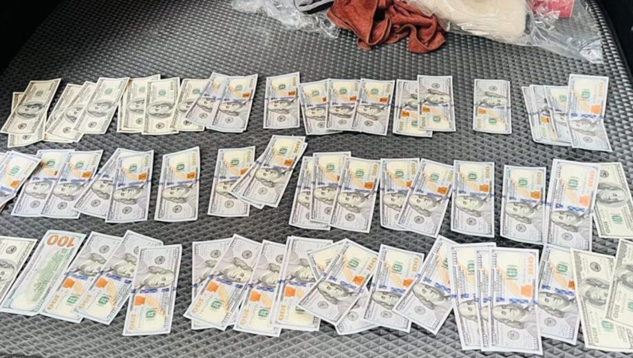 У Хмельницькому викрили схему зняття з обліку в ТЦК за 13 тисяч доларів