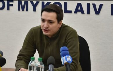 Молодой экспрокурор с пенсией 156 тысяч: журналисты обратились в Генпрокуратуру и пограничников