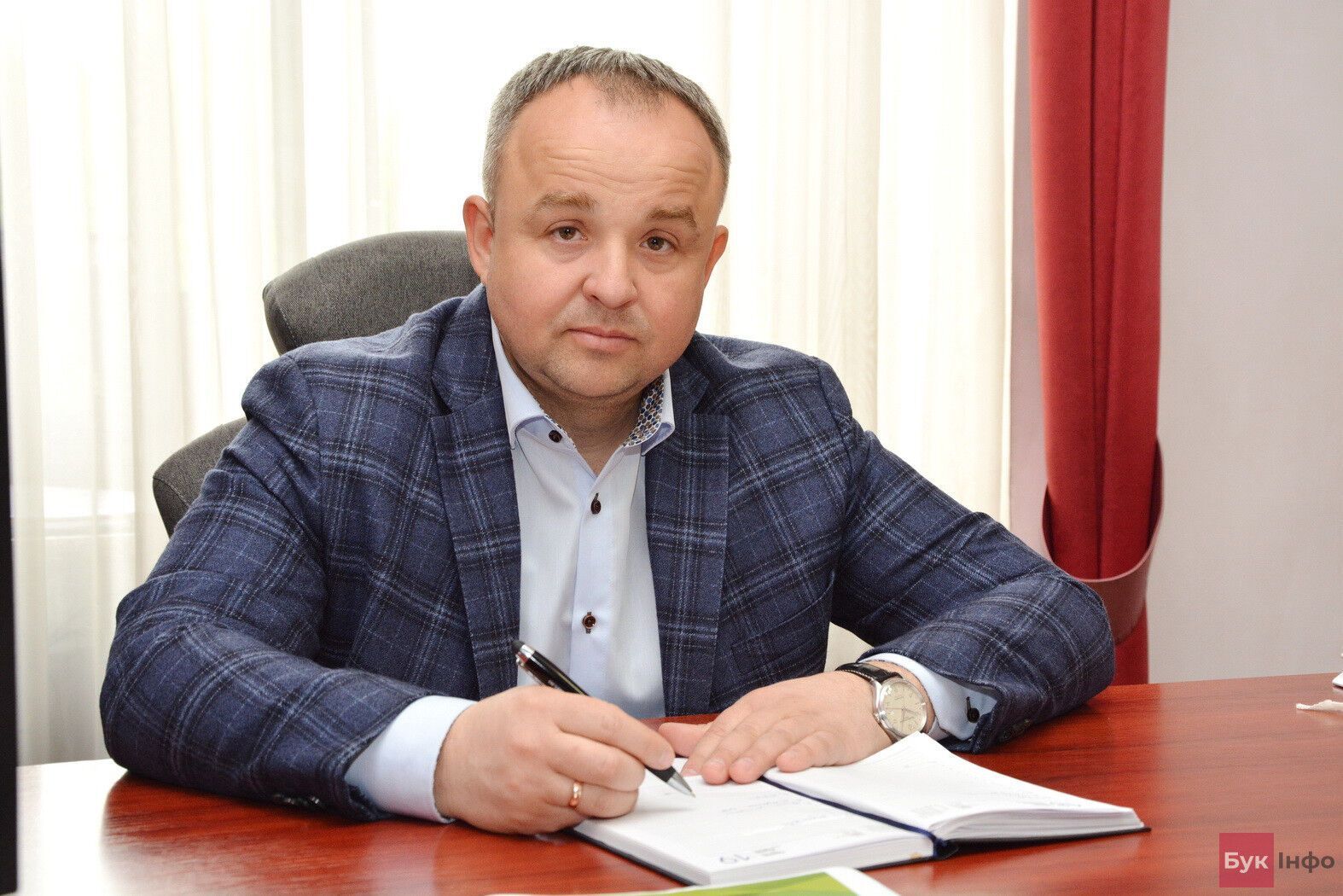 Заммэра Черновцов Василий Зазуляк