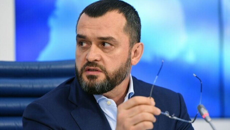 Бывшего главу МВД Захарченко подозревают в измене и сотрудничестве с рф