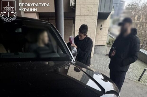 Неудачная ринопластика и броулифтинг: полиция сообщила о подозрении врачу в Киеве