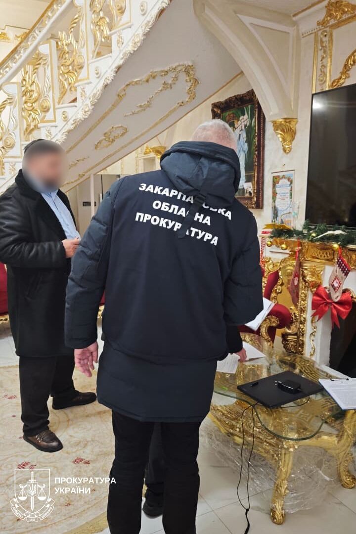 Депутата Береговского райсовета Арсения Богара взяли под стражу по делу о недостоверной декларации
