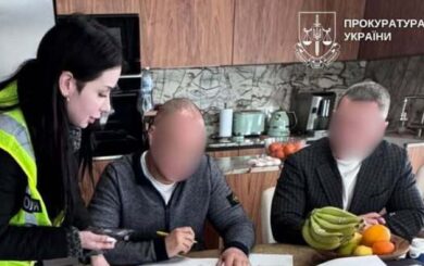 Бывшему нардепу объявили подозрение: самовольный захват земли на берегу Днепра и незаконное строительство