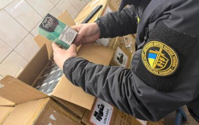 Контрабанда на 5 миллионов: на Буковине таможенники перехватили масштабную партию вейпов из Европы