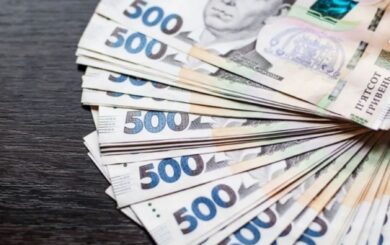 Налоговая схема более чем на 7 млн грн: в Черновицкой области разоблачили сеть кондитерских с »зарплатами в конвертах»