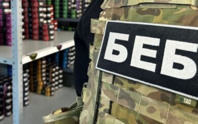 Бывшие банкиры отмывали миллионы из-за нелегальных обменников: БЭБ назвало имена