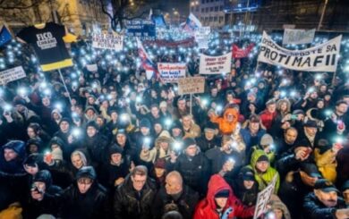 »Фицо – позор Словакии»: в стране прошли протесты против правительства премьера