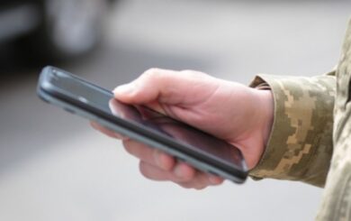 В Украине планируют ограничить военных в доступе к онлайн-казино: как это будет работать и какие риски?