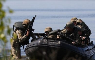 Спецпризначенці ГУР знищили ворожу техніку та укріплення на Тендрівській косі