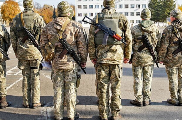 Військового, що втік до цивільного життя, засудили до 5 років за рішенням суду в Харкові