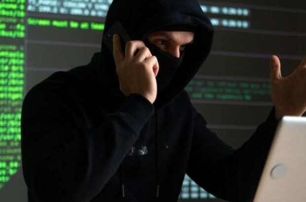 У Львові судитимуть 20-річного дніпрянина за крадіжку майже 400 тис. грн через онлайн-банкінг