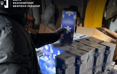 В Киеве разоблачили масштабное подпольное производство алкоголя: изъято спирта и продукции более чем на 15 млн грн