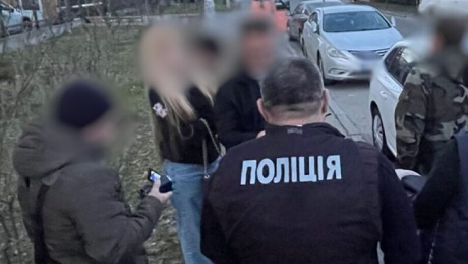 В Одессе задержана заведующая кафедрой за взятку в 15 тысяч гривен