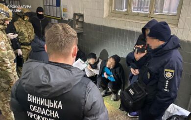В Виннице заключенные организовали мошенническую схему из камеры: обманули людей более 560 тысяч гривен