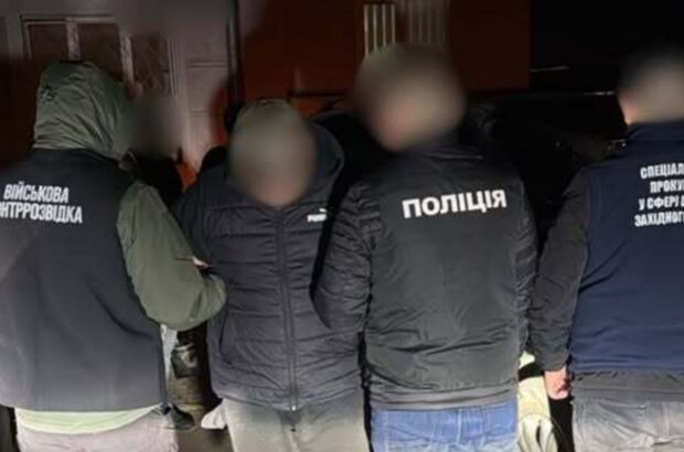 $1500 за »ограниченно пригодный»: во Львове задержан врач военного госпиталя
