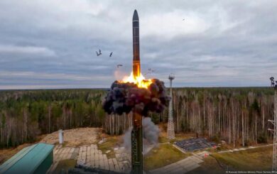 Что известно о новой межконтинентальной ракете »ЯРС», к запуску которой готовится россия