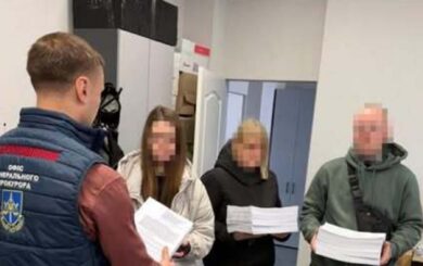 »Фейковые выигрыши за реальные деньги»: в суд передали дело масштабной сети мошеннических колл-центров