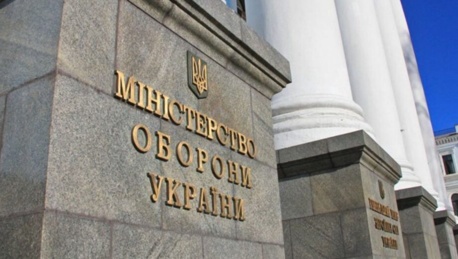 Збитки на 200 млн? СтопКор перевіряє інформацію про можливу закупівлю неякісного тактичного одягу Міноборони