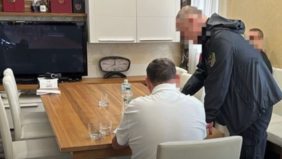 Бывшего таможенника из Черновцов могут привлечь к уголовной ответственности за незаконное состояние