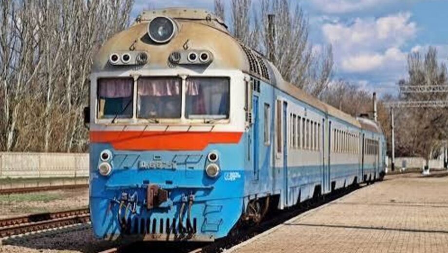 Загорівся потяг ”Укрзалізниці”: пасажирів евакуювали